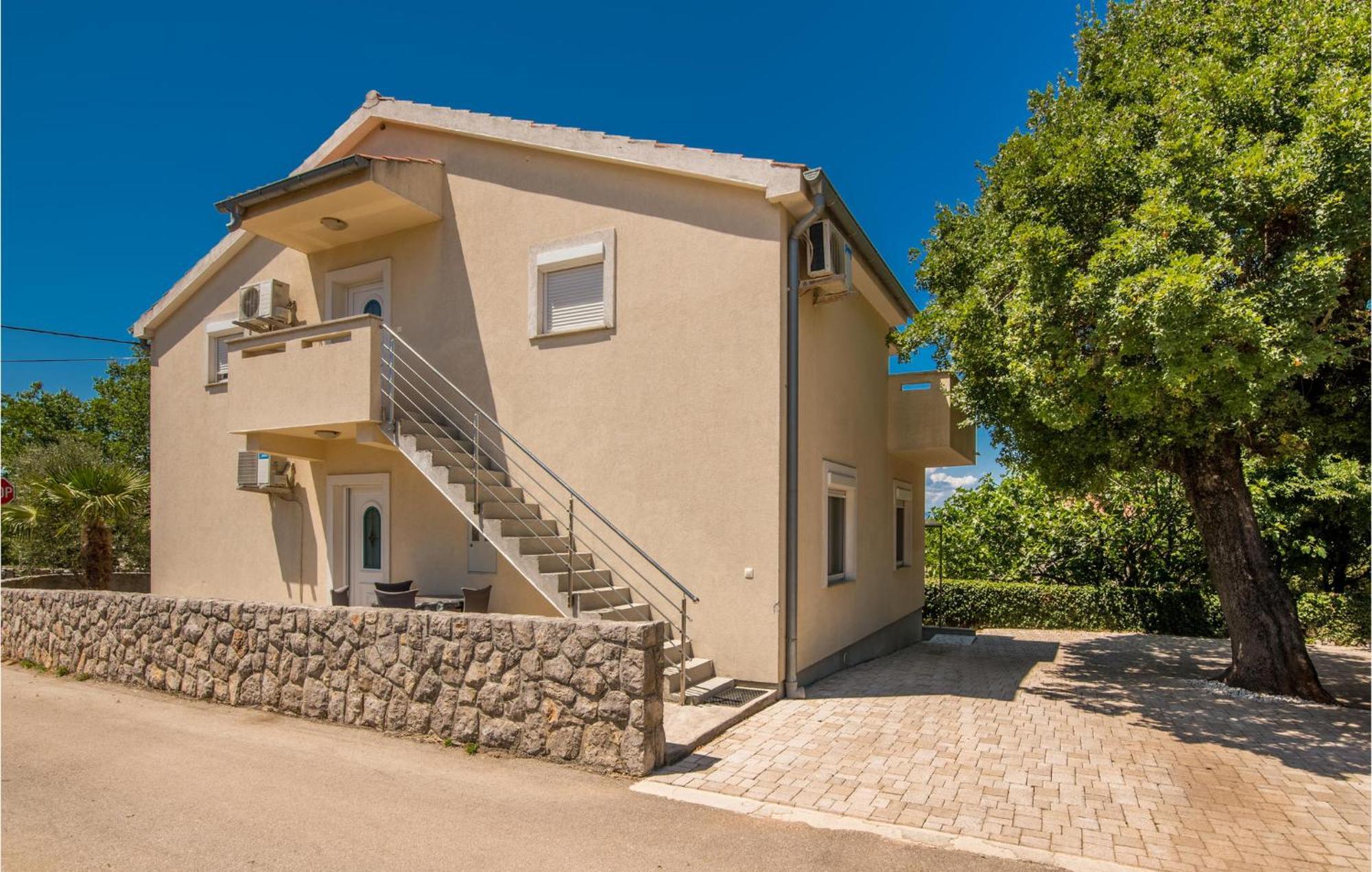 Cozy Apartment In Malinska Dubasnica With Wifi Zewnętrze zdjęcie